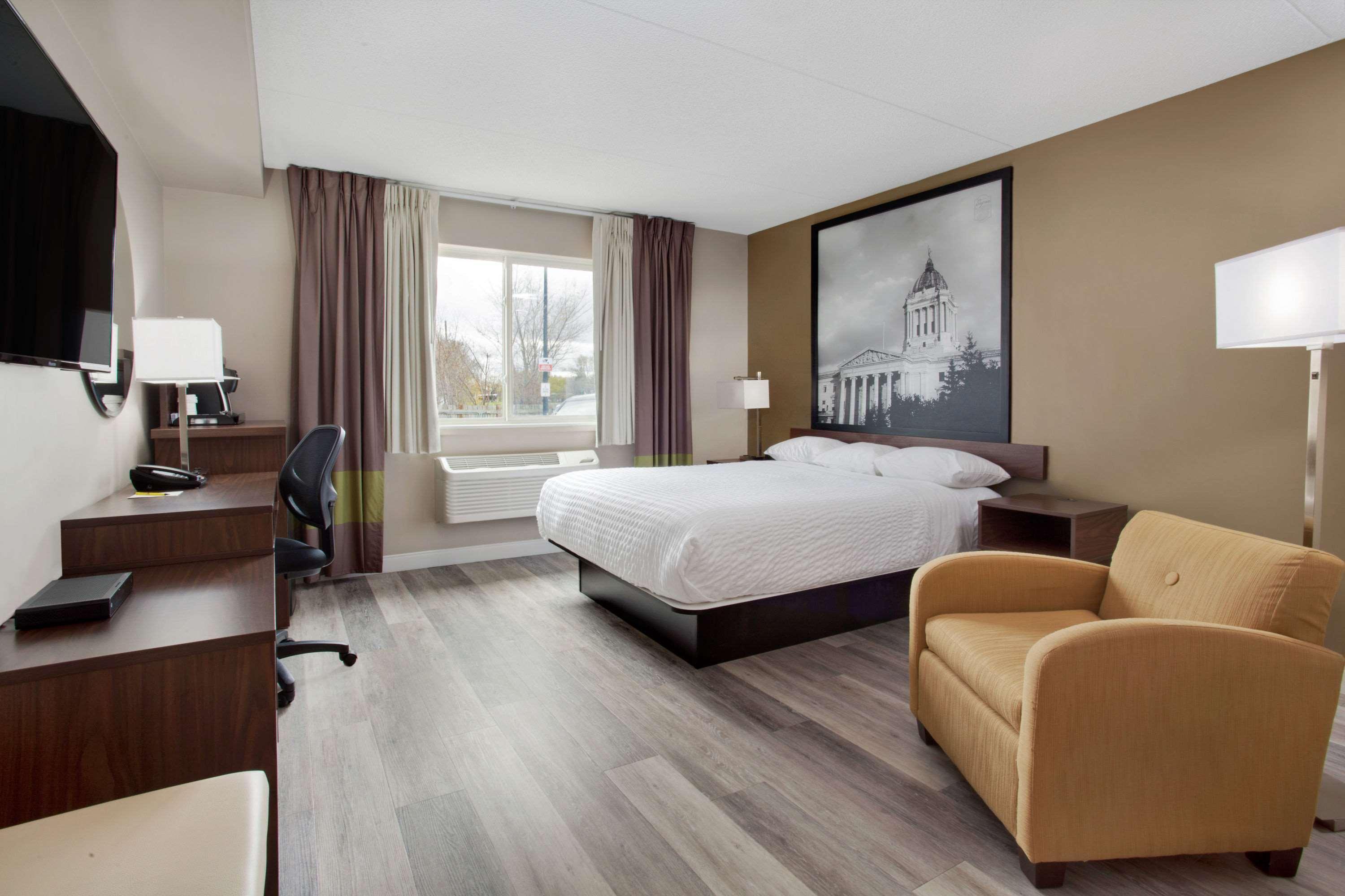 Super 8 By Wyndham Winnipeg West Eksteriør billede