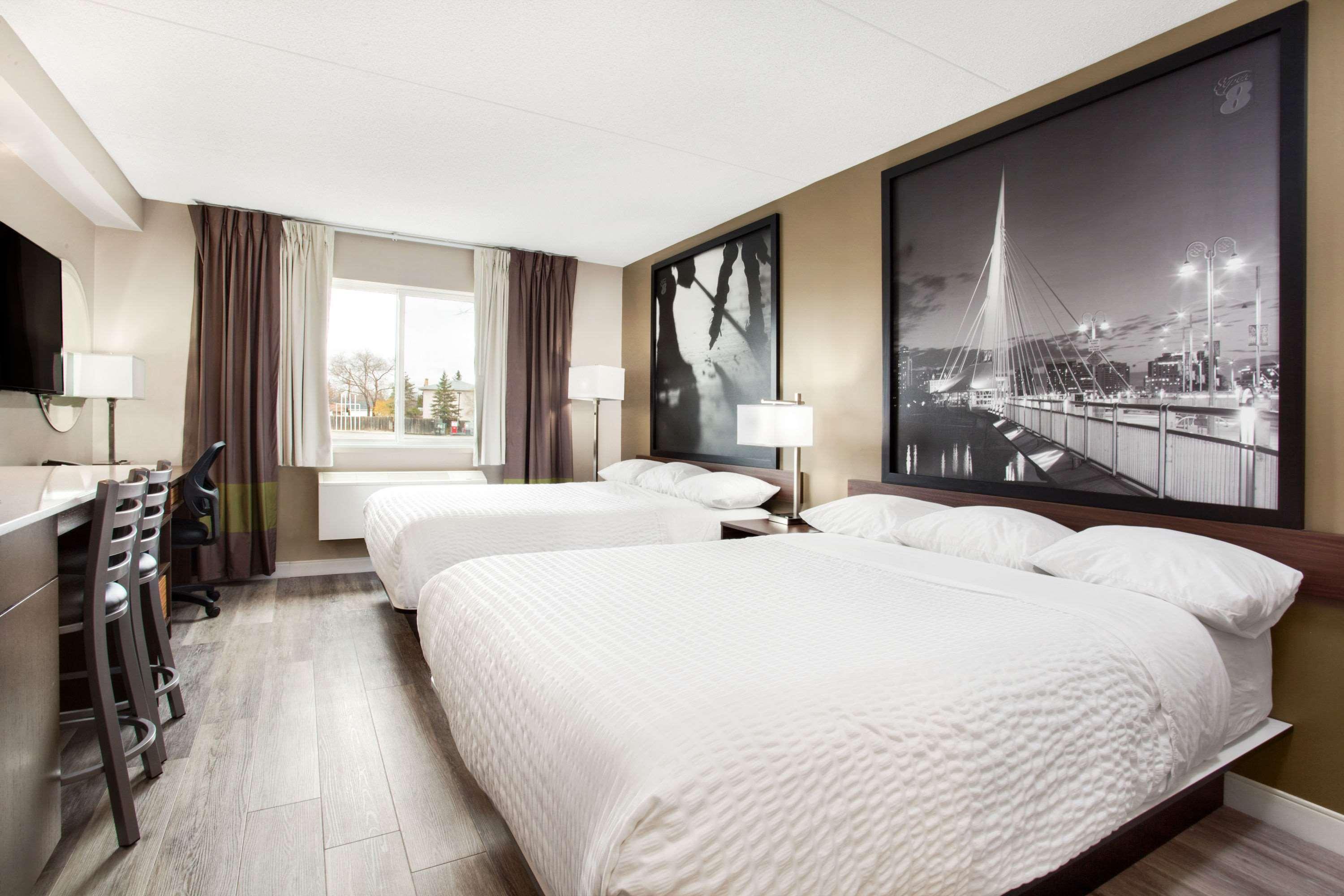 Super 8 By Wyndham Winnipeg West Eksteriør billede