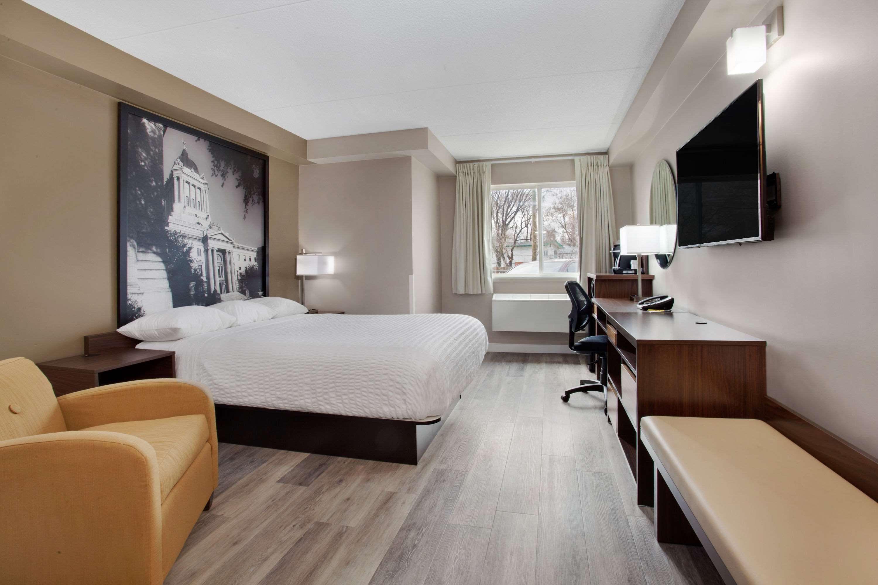 Super 8 By Wyndham Winnipeg West Eksteriør billede