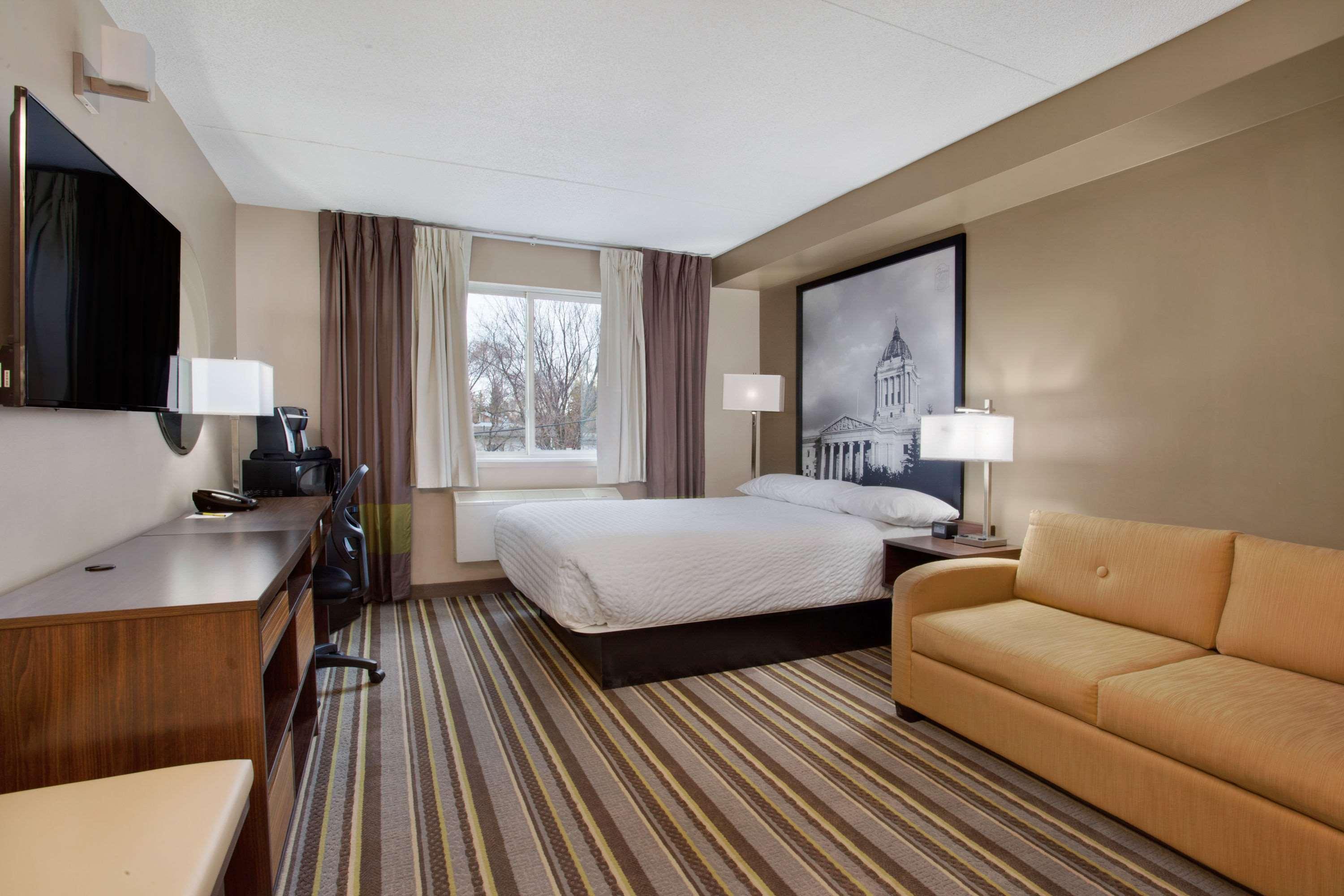 Super 8 By Wyndham Winnipeg West Eksteriør billede